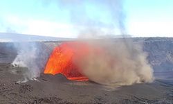 Hawaii'deki Kilauea Yanardağı Bu Yıl 32 Defa Patladı
