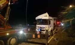 Karadeniz Sahil Yolu'nda TIR kazası!