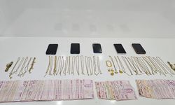 Kuyumcularda sahte altın bozdurdular!
