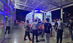 Mobilya mağazasına otomobiliyle girdi!