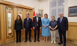 Numan Kurtulmuş'un Macaristan temasları
