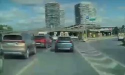 Otomobil sapağa geç girince motosiklet çarptı