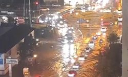 Samsun'da sağanak sele neden oldu