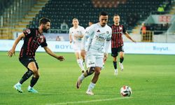Vanspor FK'dan Çorum FK'ya çelme