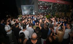 CHP’li Gençler Barikatı Yıktı!