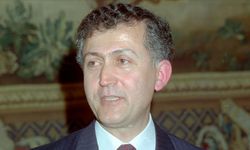 Cumhuriyet’in Kalem Savaşçısı: Ahmet Taner Kışlalı