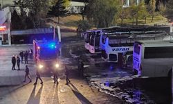 AŞTİ'de Park Halindeki Otobüste Yangın Çıktı