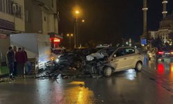 Eskişehir’de Kaçan Sürücü 3 Aracı Hasara Uğrattı