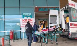 250 kiloluk demir kapı çocuğun üzerine devrildi