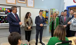 Bakanlar Ankara'da öğrencilerle bir araya geldi