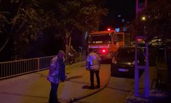 Başakşehir'de 3 katlı bina alev aldı
