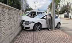Bursa'da feci hafif ticari araç kazası