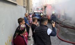 Esenler'de Bodrum Kattaki Daire Yandı