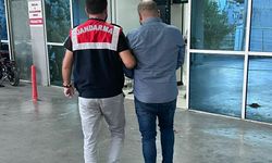 İzmir'de DEAŞ operasyonunda 4 şüpheli gözaltına alındı