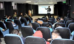 Kadın polislerden öğrencilere eğitim