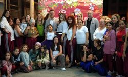 Kore Mahallesi'nde renkli şalvar gecesi
