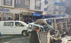 Malatya'da hafriyat kamyonu zincirleme kazaya neden oldu