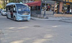 Maltepe'de minibüs yayaya çarptı