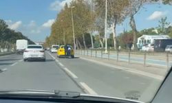 Maltepe'de patenle yolculuk yapan 2 kişi trafiği tehlikeye attı