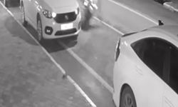 Motosiklet yayaya çarptı: 1'i ağır 2 yaralı