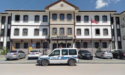 Patronunun para ve altınını çalan çift tutuklandı
