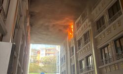 Yalova'da 5 Katlı Otelde Yangın