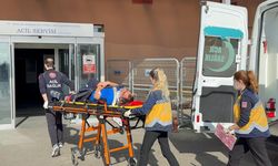 Yüksekten düşen işçiler yaralandı