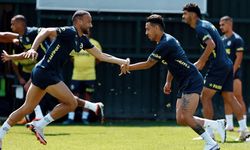 Fenerbahçe’de Şok Karar: 2 Yıldız Kadro Dışı Bırakıldı