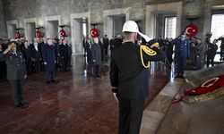 10 Kasım'da Atatürk için Anıtkabir'de devlet töreni gerçekleştirildi