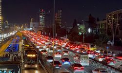 İstanbul'da Akşam Saatlerinde Trafik Felç Oldu