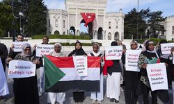 İstanbul'da Sudan'daki İç Savaş Protesto Edildi
