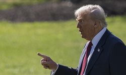 Trump’tan “Otomatik İmza” Çıkışı: Biden’ın Belgelerini Geçersiz İlan Etti!