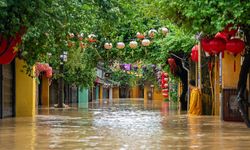 Vietnam'da hava koşulları 28 kişinin canına mal oldu