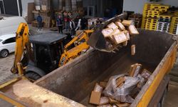 Antalya'da SKT'si Geçen 25 Ton Tavuk İmha Edildi