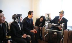 Bakan Göktaş'tan Kore gazisine ziyaret