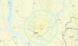 Bangladeş'te deprem can aldı