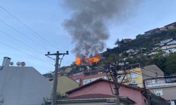 Bursa'da bina yangını diğer evlere sıçradı