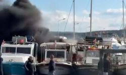 Çeşme'de 7 tekne alev alev yandı