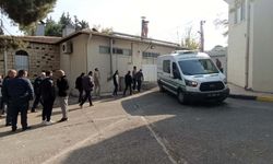 Gaziantepte otomobil kamyona arkadan çarptı