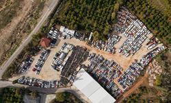 'Hacizli' bagaj kapağı, 3 yıldır otoparkta bekliyor