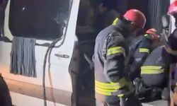 İşçileri Taşıyan Minibüs, TIR'a Arkadan Çarptı