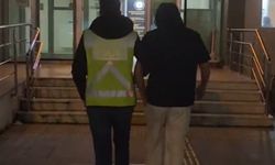 İzmir'de otomobile levyeyle saldırı