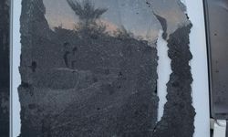 Kavga İhbarına Giden Ekip Aracının Camını Kırdılar