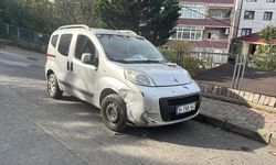 Önce Arabaya Çarptı Sonra Çatıya Çıktı