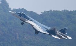 Rusya'da savaş uçağı düştü