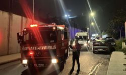 Sarıyer'de Hafif Ticari Araç Motosikletin Üzerine Devrildi