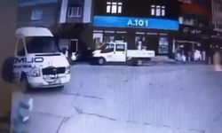 Servis minibüsünün altında kalan kişi yaşamın yitirdi
