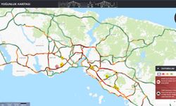Trafik yoğunluğu İstanbul'da yüksek seviyelere çıktı