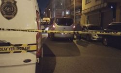 Ümraniye'de Tartıştığı Oğlunu ve Kardeşini Bıçakladı