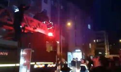 Yanan Evin Balkonunda Çocuk Mahsur Kaldı